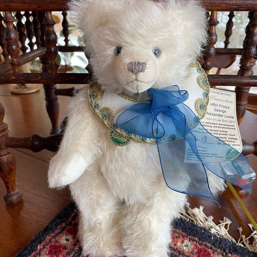 *SOLD* Hermann Teddy Bear Prince George 18/500